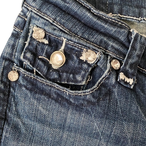 LA Idol Bermuda Jean Shorts 7 - Picture 3 of 11